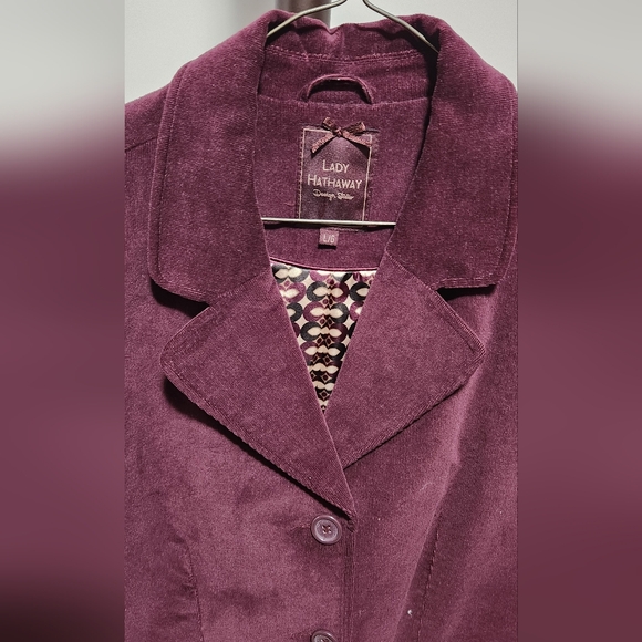 Lady Hathaway Corduroy wine blazer - Picture 9 of 10